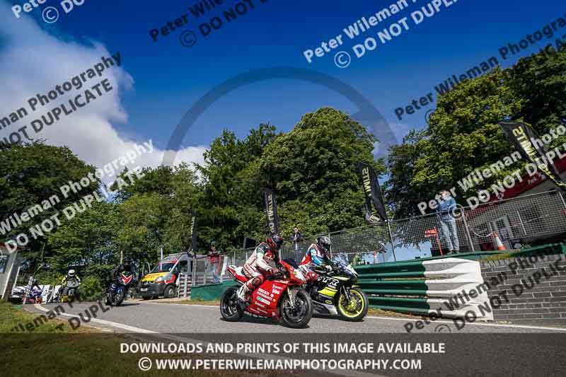 cadwell no limits trackday;cadwell park;cadwell park photographs;cadwell trackday photographs;enduro digital images;event digital images;eventdigitalimages;no limits trackdays;peter wileman photography;racing digital images;trackday digital images;trackday photos